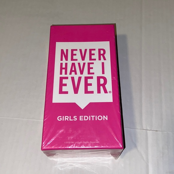 INI LLC New Never Have I Ever Girls Edition Card Game - Picture 1 of 4